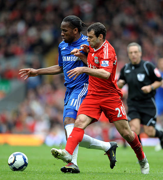 罗伊斯以他 罗伊斯以他