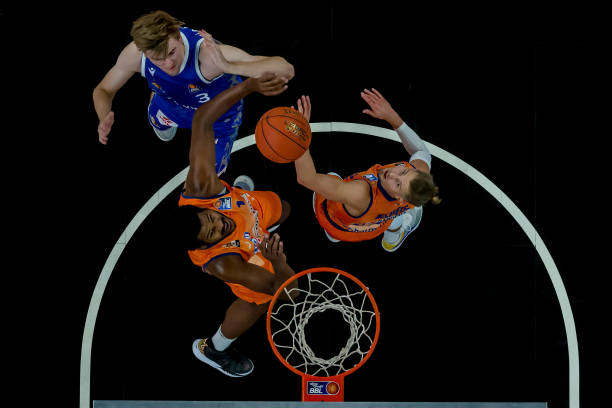 在越来越激 在越来越激